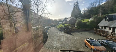 Luxury Cottage, Private Bathroom, Mountain View (Ben Lomond Cottage) | View from property