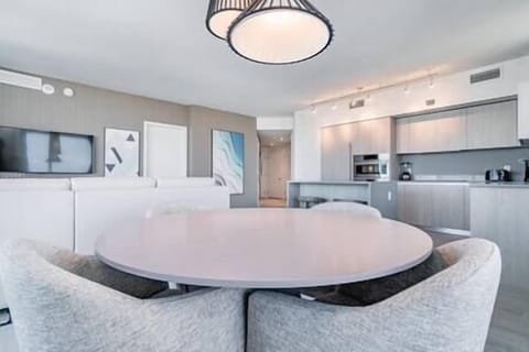 48564c60 f244 497c af9d 4bfd638ee36e