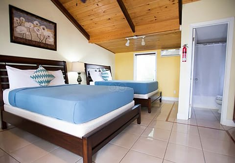Ocean Deluxe Family Bungalow | In-room safe, individually decorated, individually furnished