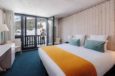 Superior Double Room, Lake View | 1 bedroom, premium bedding, pillowtop beds, in-room safe