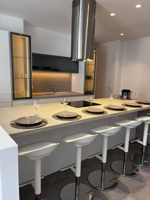 Villa Armonia | Private kitchen | Coffee/tea maker, electric kettle, paper towels