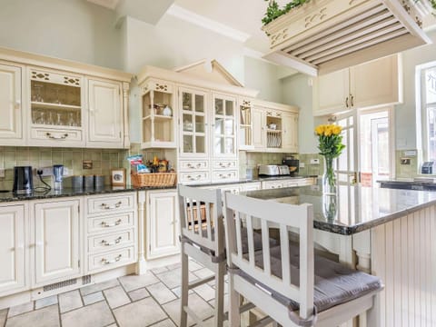 Kitchen | Edderton Hall Country House, Welshpool