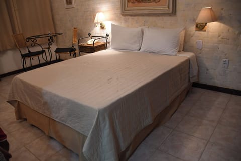 Luxury Apartment | Premium bedding, free WiFi, bed sheets