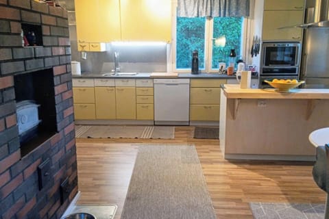 Kitchen and wood oven
