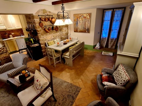 House, 3 Bedrooms, Balcony, Garden View | Dining