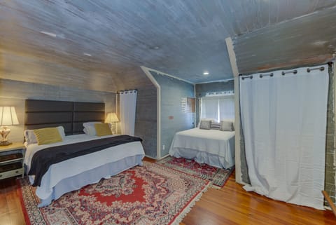 Family Quadruple Room | Egyptian cotton sheets, premium bedding, pillowtop beds