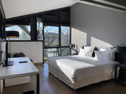 Deluxe Villa | Premium bedding, minibar, in-room safe, individually decorated