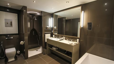 Deluxe Villa | Bathroom | Designer toiletries, hair dryer, bathrobes, slippers