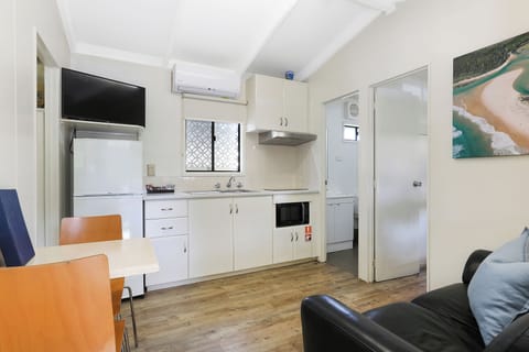 Economy Cabin - Sleeps 6 - Dog Friendly | Private kitchen | Full-size fridge, microwave, stovetop, electric kettle