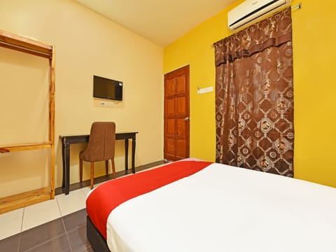 Standard Double Room, 1 Queen Bed | Free WiFi, bed sheets