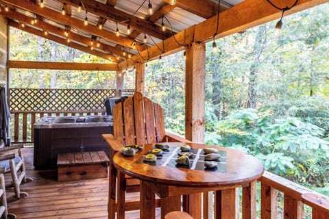 Unique tic-tac-toe game set up!