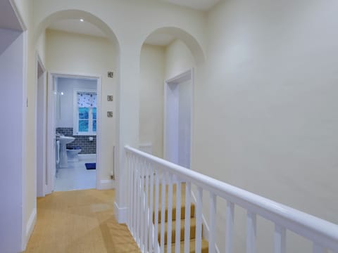 Landing | Old Upper Gwestydd, Newtown