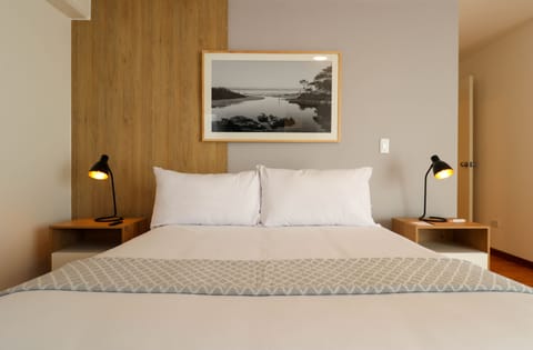 Comfort Apartment | Premium bedding, individually decorated, individually furnished