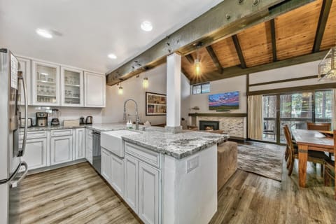 This Lakeland Village town home has room for the whole family.