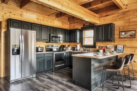 Fully stocked kitchen with brand new appliances, Keurig coffee maker and more.