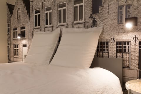 Superior Suite | Individually decorated, individually furnished, desk, blackout drapes