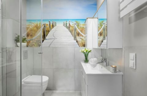 Superior Apartment | Bathroom | Shower, towels, soap, toilet paper