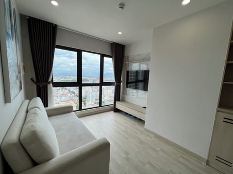 City Apartment, 2 Bedrooms, Balcony | Living area | 50-inch flat-screen TV with cable channels, TV