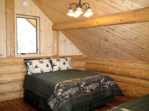 Anchor Point Captain Cook Lodge | Individually decorated, individually furnished, desk, soundproofing