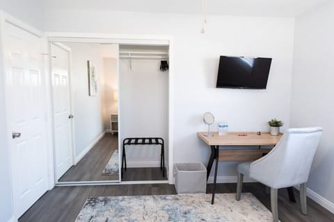 Virtual Tour: https://my.matterport.com/show/?m=dwn3CSTpxAQ