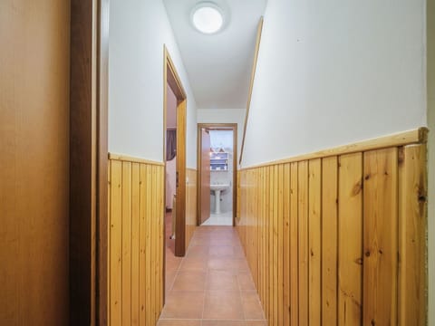 Wood, Door, Flooring, Floor, Building, Wood Stain, Hardwood, Paint, Ceiling