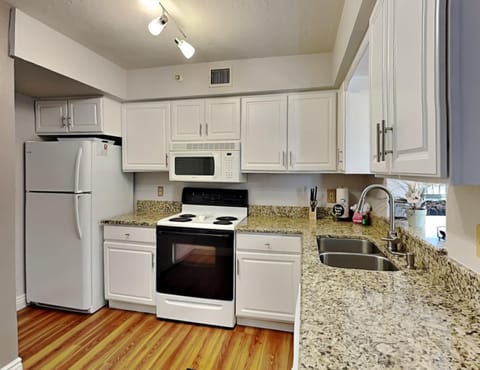 Condo, Multiple Beds, Pool Access, Pool View (#108 - No Pets Allowed) | Private kitchen | Fridge, microwave, oven, stovetop