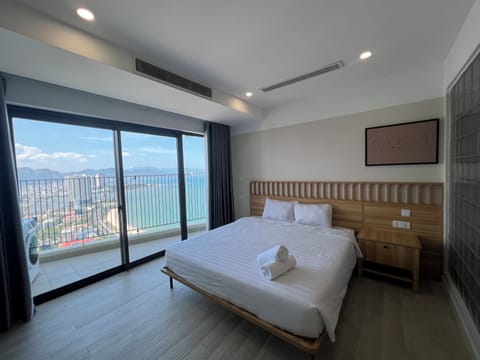 City Apartment, 2 Bedrooms | Premium bedding, individually decorated, individually furnished, desk