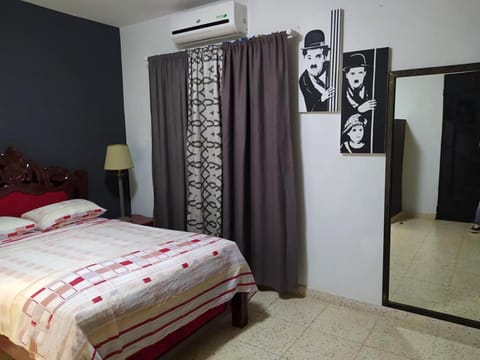 Comfort Triple Room | In-room safe, bed sheets