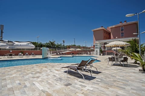 Outdoor pool, sun loungers