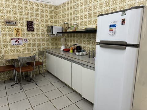 Basic Studio Suite | Private kitchen | Fridge, microwave, oven, toaster