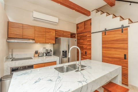 Apartment, Pool Access | Private kitchen | Cookware/dishes/utensils