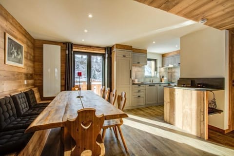 There’s room for everyone at the dining table.