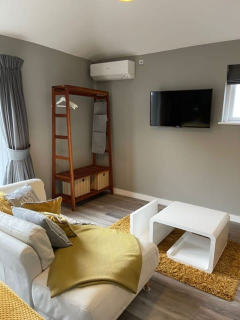 Superior Double or Twin Room, Ensuite, Garden View (Large Double) | Room amenity