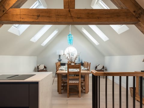 Cottage | 3 bedrooms, individually decorated, individually furnished, free WiFi