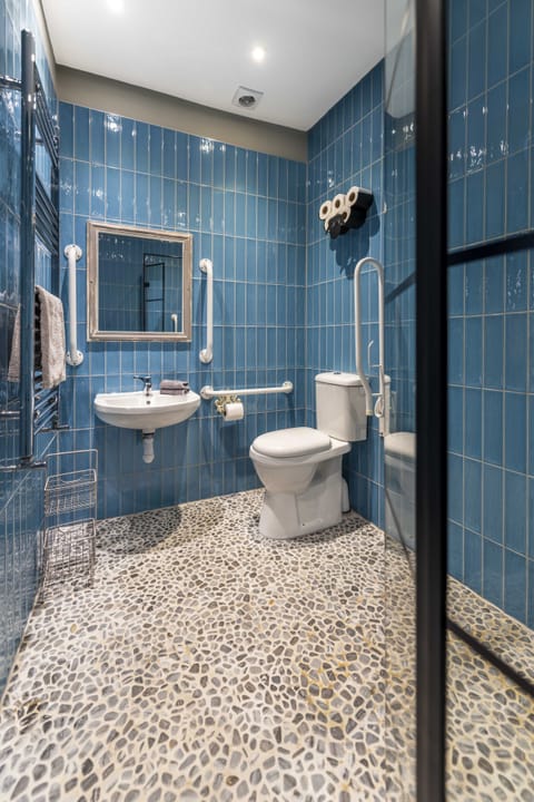 Double Room, Ensuite, Partial Sea View | Bathroom