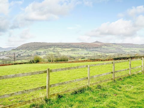 Exterior | Tyr Ywen Cottage, Llantilio Pertholey
