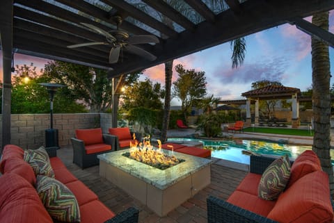 Fire Pit Area over looking Pool and Spa!