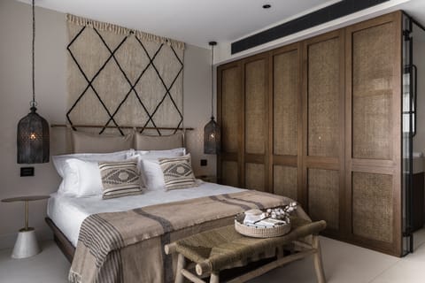 Double Room, Balcony | Minibar, free WiFi, bed sheets