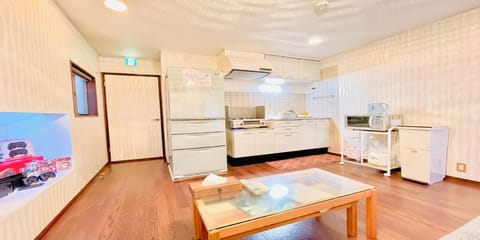 Basic Apartment | Private kitchen | Full-size fridge, microwave, stovetop, dishwasher