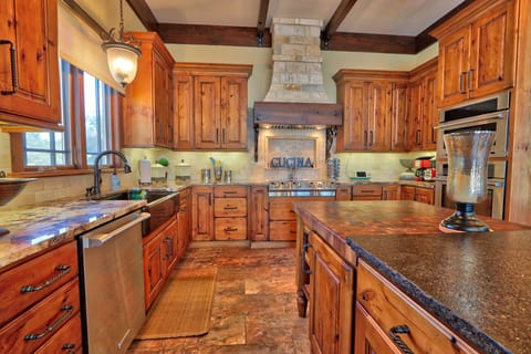 Modern appliances and plenty of cooking prep space..