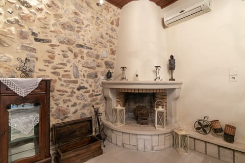 Rural villa,10 guests,Private pool,Near tavern & Sfakia,Crete