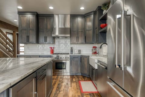 Thermador 4 Burner Gas Range