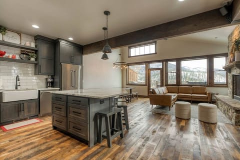 Kitchen, Living, Dinning and Back Deck Hot Tub and Gas Grill