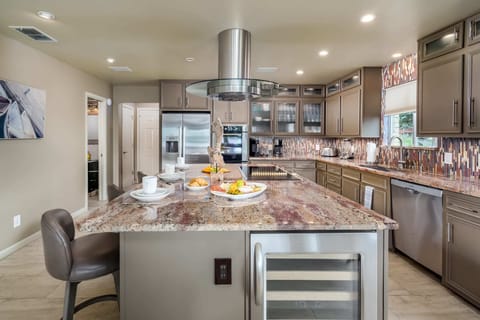 Gourmet Lover's Kitchen.