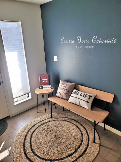 The entry way is quite inviting.