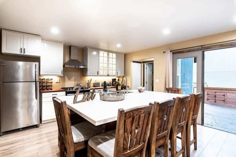 Gather around for breakfast