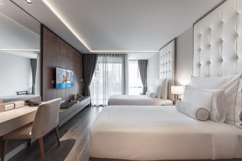 Premier Twin Room | Premium bedding, pillowtop beds, minibar, in-room safe