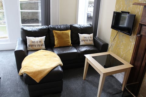 Individually furnished, iron/ironing board, free cribs/infant beds