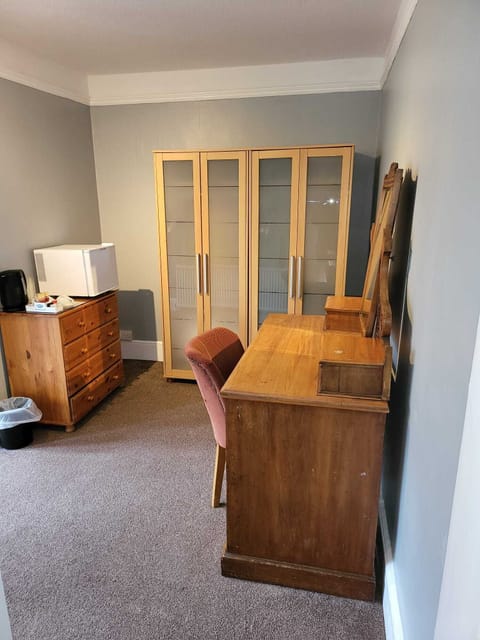 Individually furnished, iron/ironing board, free cribs/infant beds