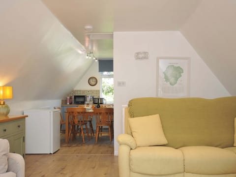 Cottage | Living area